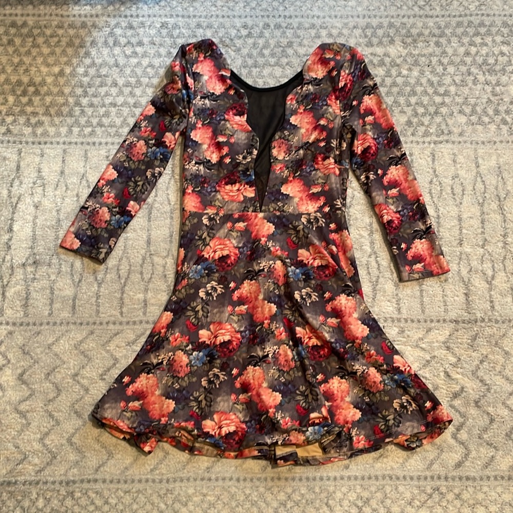 Women dress